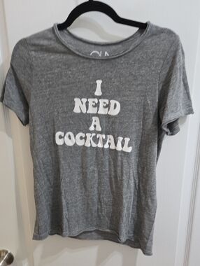 Chasor Small Gray Graphic Tee "I Need A Cocktail"